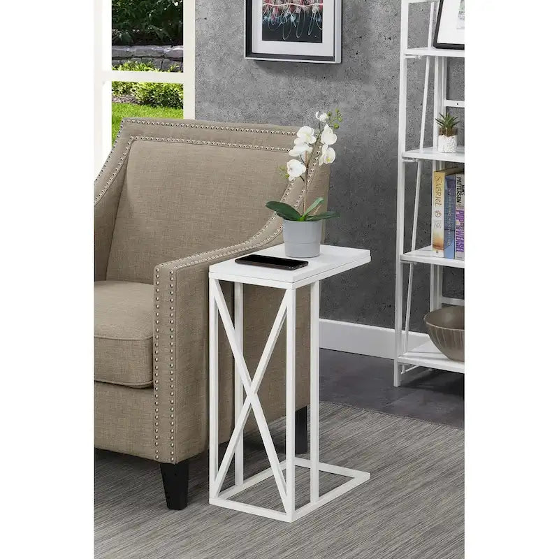 Table d'appoint de canapé en forme de C avec cadre en métal thermolaqué pour salon