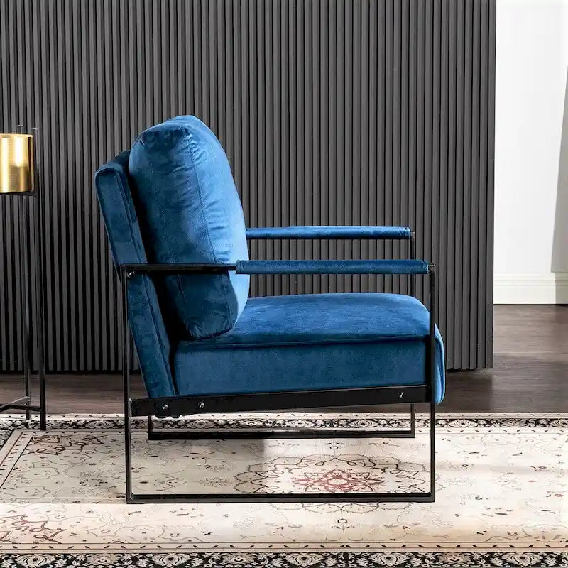 Fauteuil moderne de mi-siècle en velours avec structure en métal brossé noir et coussin en mousse