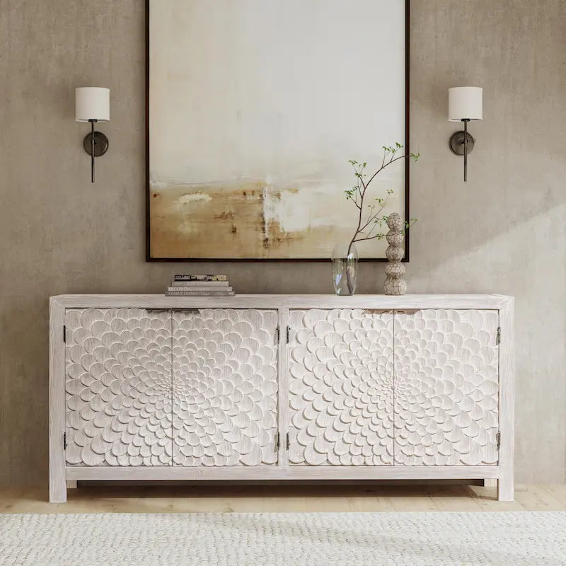 Buffet vintage crème à 4 portes avec portes sculptées à la main et rangement en pin recyclé